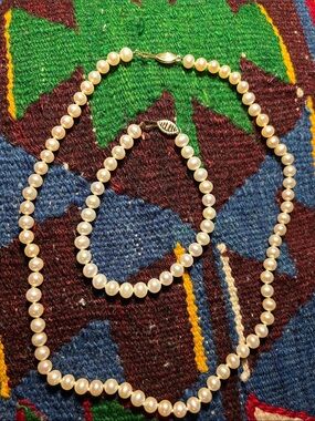 Pearl set - necklace and bracelet- gold clasp